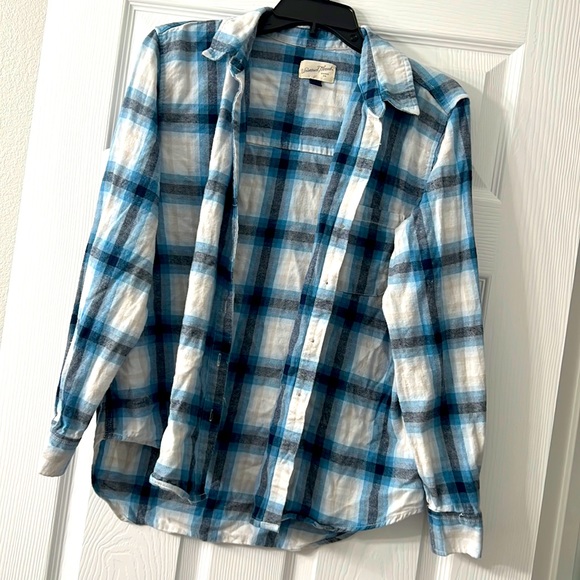 Universal Thread Tops - Universal Thread Blue Flannel Shirt